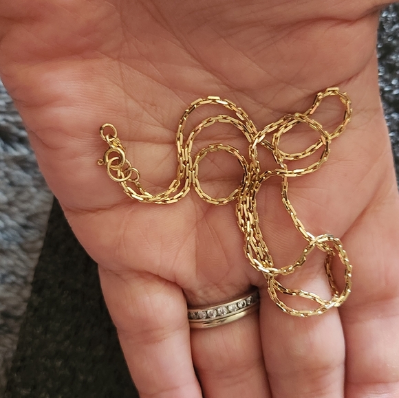 18 inch 14k chain 7.03 grams - Picture 2 of 10